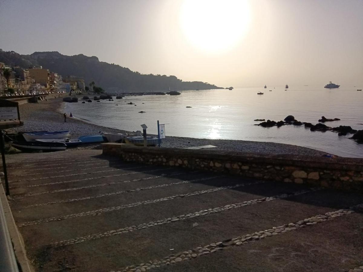 شقة Bilocale Fronte Mare جيارديني ناكسوس المظهر الخارجي الصورة